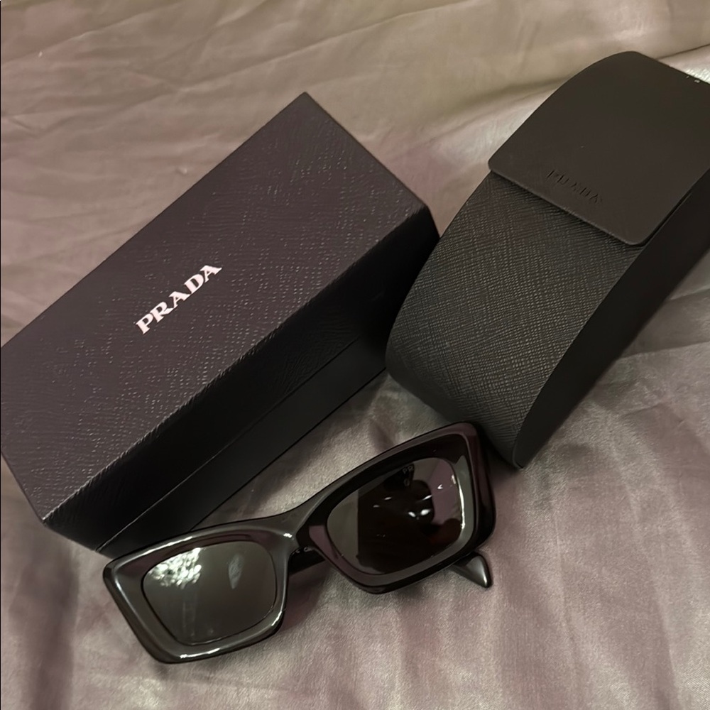 Prada Black Modern Sunglasses Sleek Design
